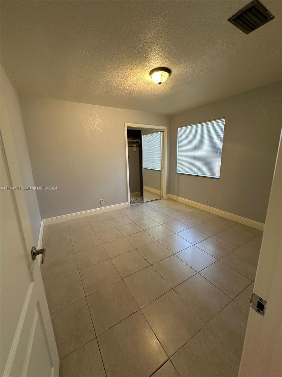 Hollywood, Florida 33020, 3 Bedrooms Bedrooms, ,2 BathroomsBathrooms,Residentiallease,For Rent,A11540761