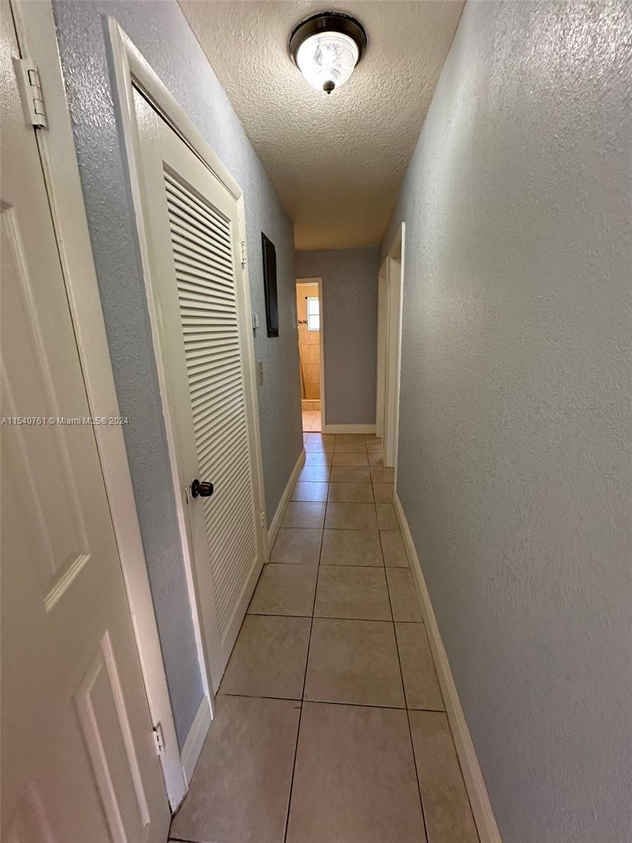 Hollywood, Florida 33020, 3 Bedrooms Bedrooms, ,2 BathroomsBathrooms,Residentiallease,For Rent,A11540761