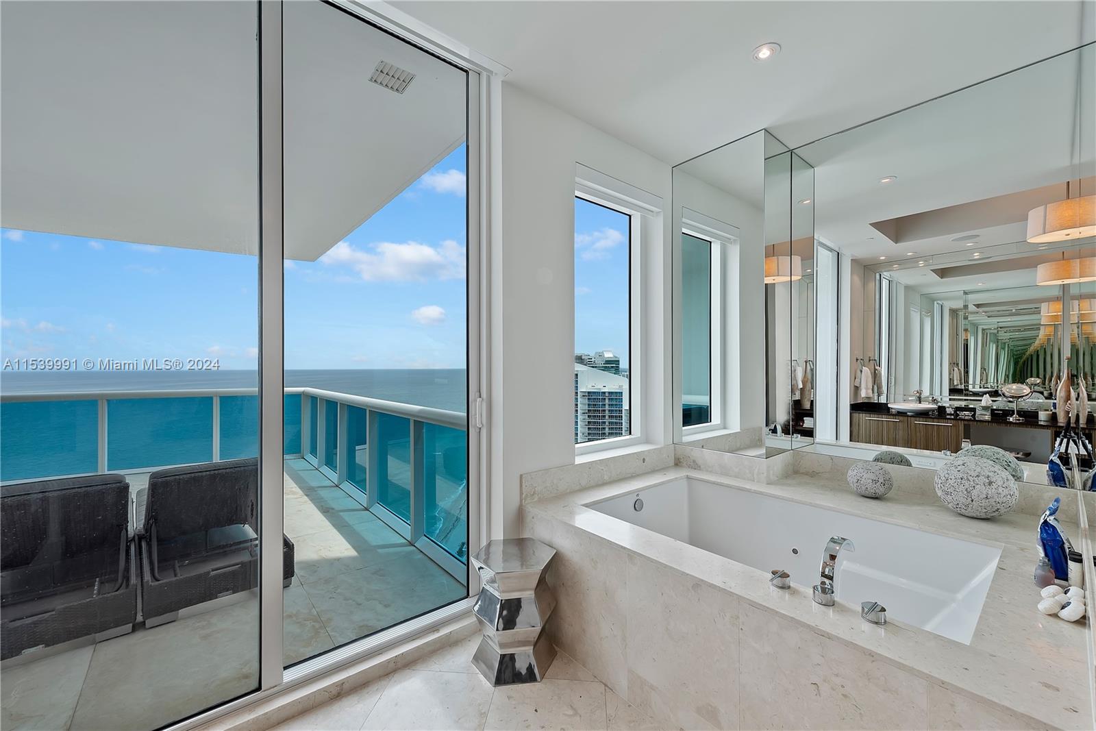 2711 S Ocean Dr 4005, Hollywood, Florida 33019, 5 Bedrooms Bedrooms, ,6 BathroomsBathrooms,Residential,For Sale,2711 S Ocean Dr 4005,A11539991