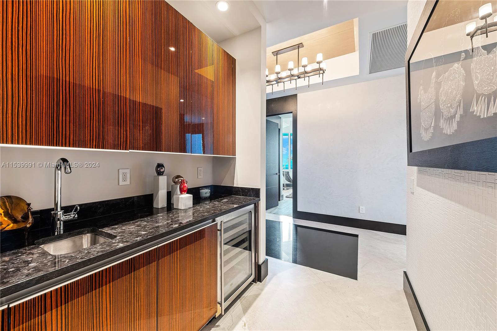 2711 S Ocean Dr 4005, Hollywood, Florida 33019, 5 Bedrooms Bedrooms, ,6 BathroomsBathrooms,Residential,For Sale,2711 S Ocean Dr 4005,A11539991