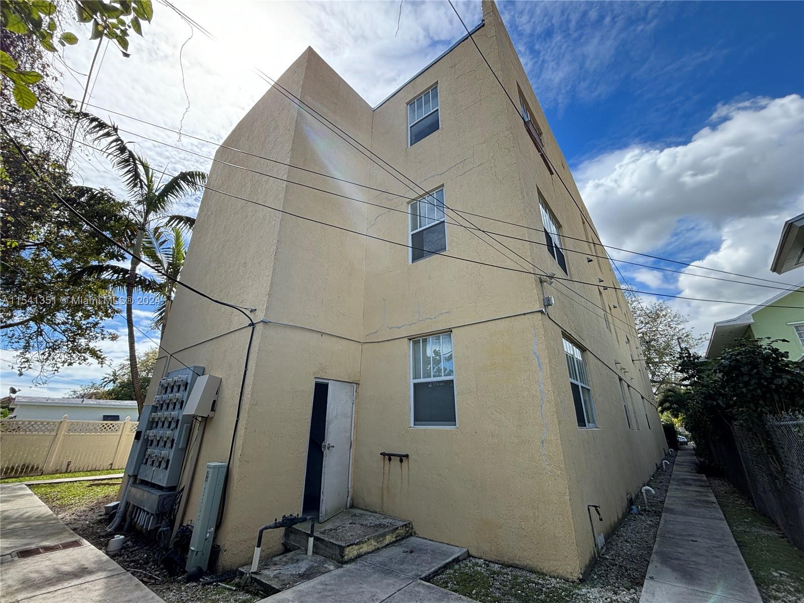 843 SW 13th Ave, Miami, Florida 33135, ,Residentialincome,For Sale,843 SW 13th Ave,A11541351