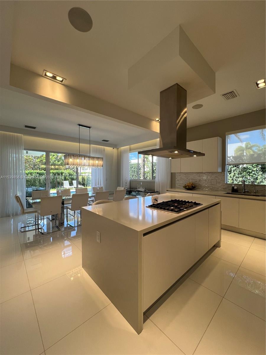 7550 NW 101st Ct 0, Doral, Florida 33178, 6 Bedrooms Bedrooms, ,7 BathroomsBathrooms,Residentiallease,For Rent,7550 NW 101st Ct 0,A11539856