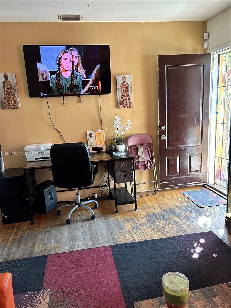 735 NW 55th St, Miami, Florida 33127, 3 Bedrooms Bedrooms, ,2 BathroomsBathrooms,Residential,For Sale,735 NW 55th St,A11541283