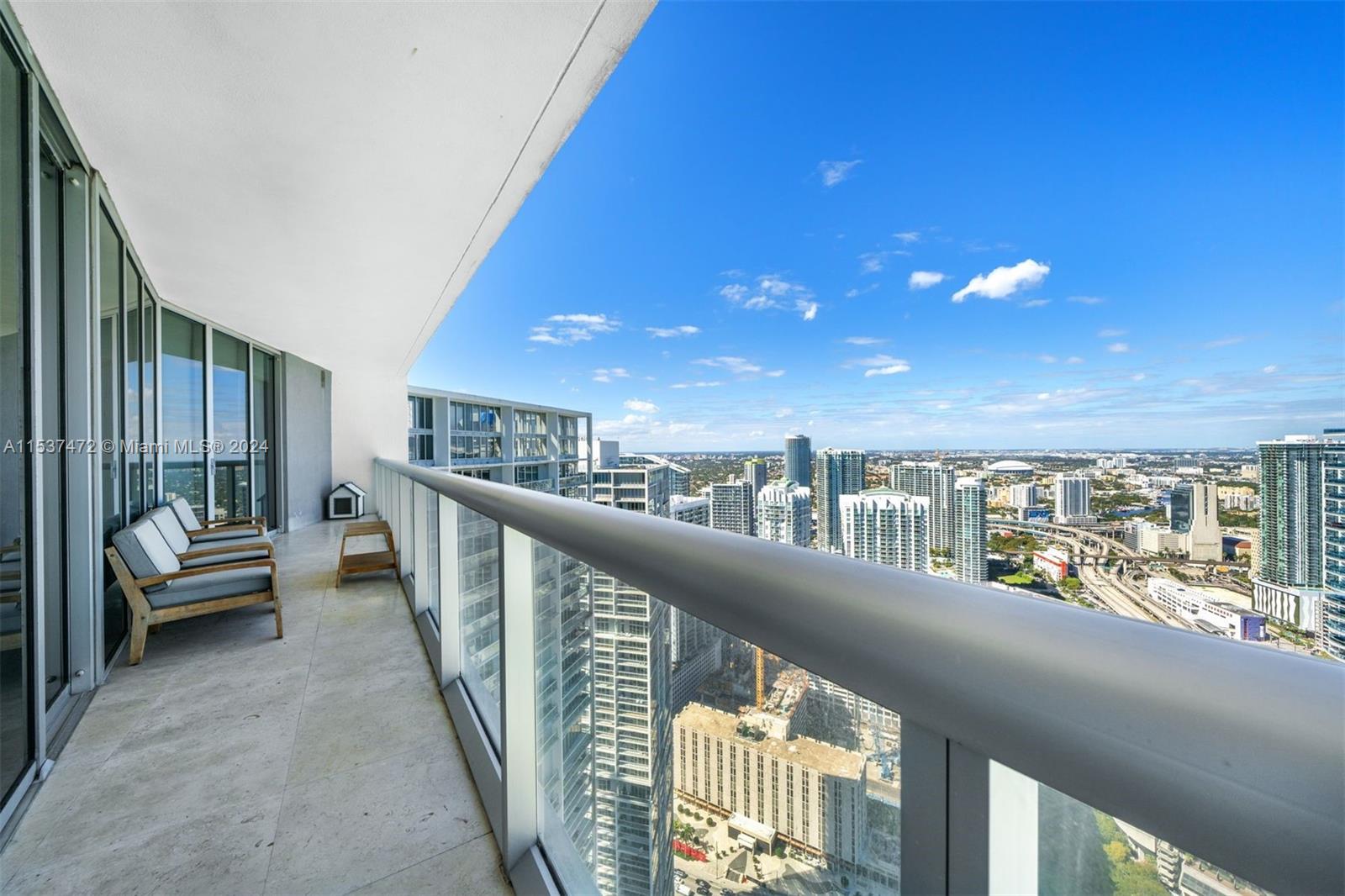 465 Brickell Ave 5302, Miami, Florida 33131, 2 Bedrooms Bedrooms, ,2 BathroomsBathrooms,Residentiallease,For Rent,465 Brickell Ave 5302,A11537472