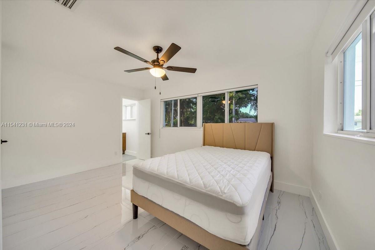 3046 Garfield St, Hollywood, Florida 33021, 3 Bedrooms Bedrooms, ,2 BathroomsBathrooms,Residentiallease,For Rent,3046 Garfield St,A11541231