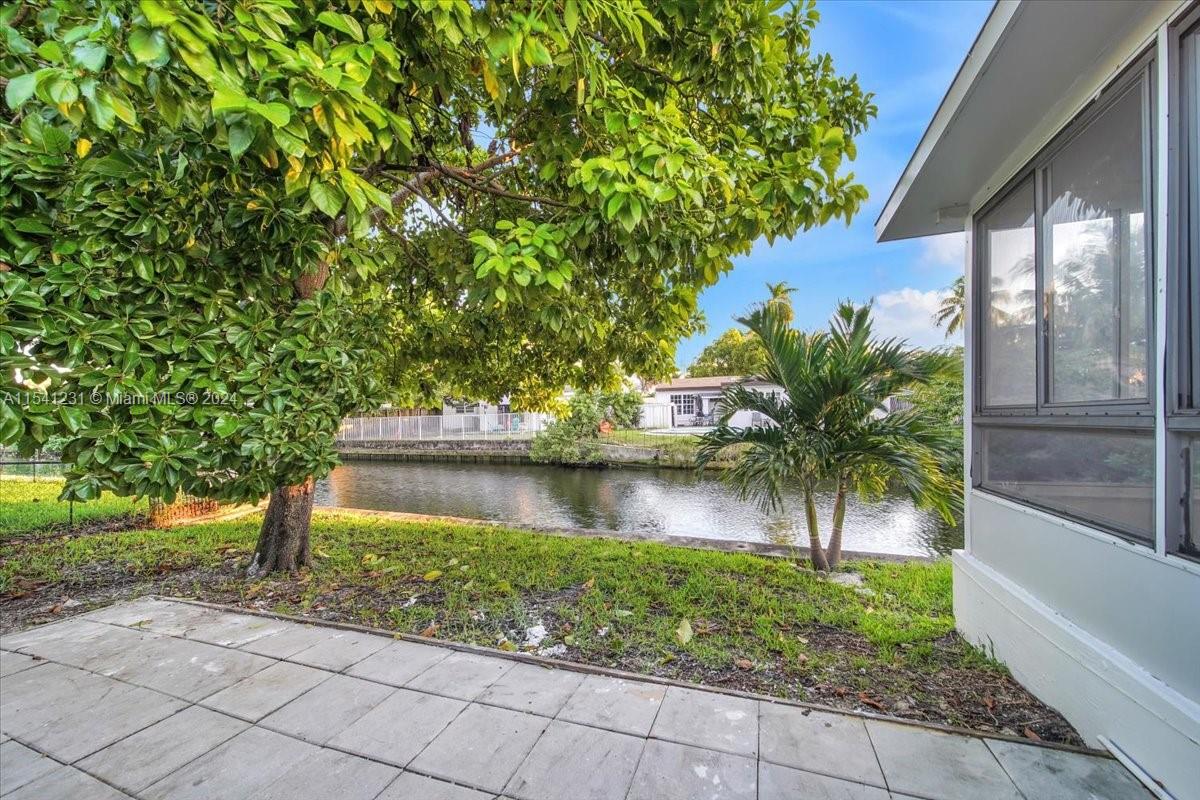 3046 Garfield St, Hollywood, Florida 33021, 3 Bedrooms Bedrooms, ,2 BathroomsBathrooms,Residentiallease,For Rent,3046 Garfield St,A11541231