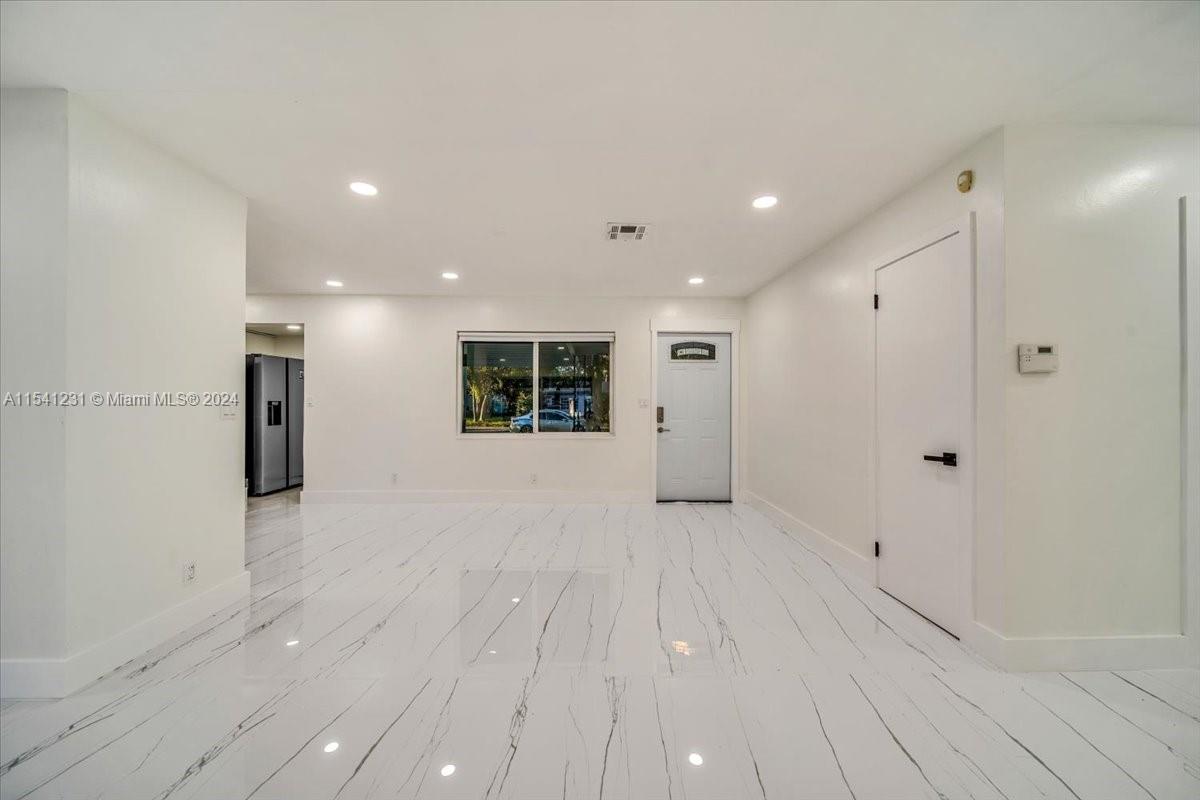 3046 Garfield St, Hollywood, Florida 33021, 3 Bedrooms Bedrooms, ,2 BathroomsBathrooms,Residentiallease,For Rent,3046 Garfield St,A11541231