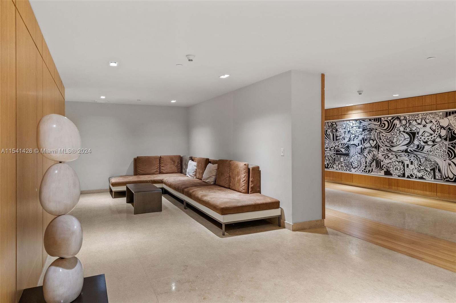 900 Biscayne Blvd 2410, Miami, Florida 33132, 1 Bedroom Bedrooms, ,2 BathroomsBathrooms,Residential,For Sale,900 Biscayne Blvd 2410,A11541426