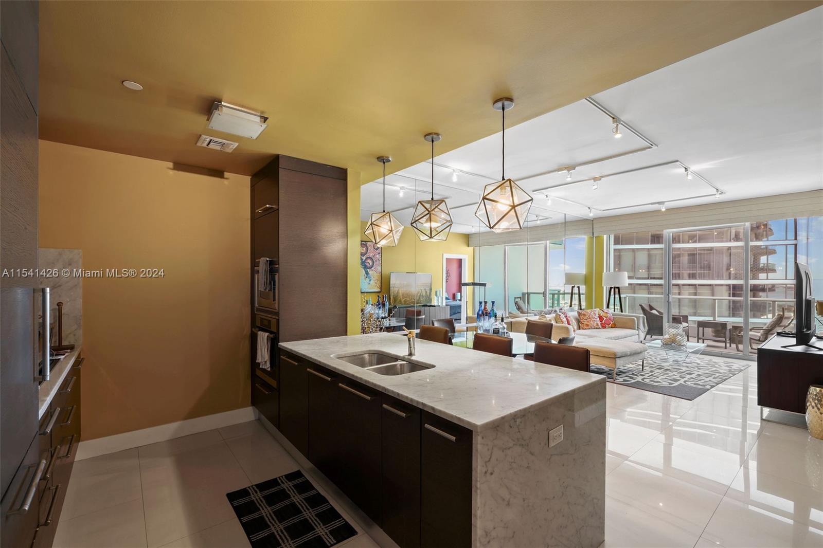 900 Biscayne Blvd 2410, Miami, Florida 33132, 1 Bedroom Bedrooms, ,2 BathroomsBathrooms,Residential,For Sale,900 Biscayne Blvd 2410,A11541426