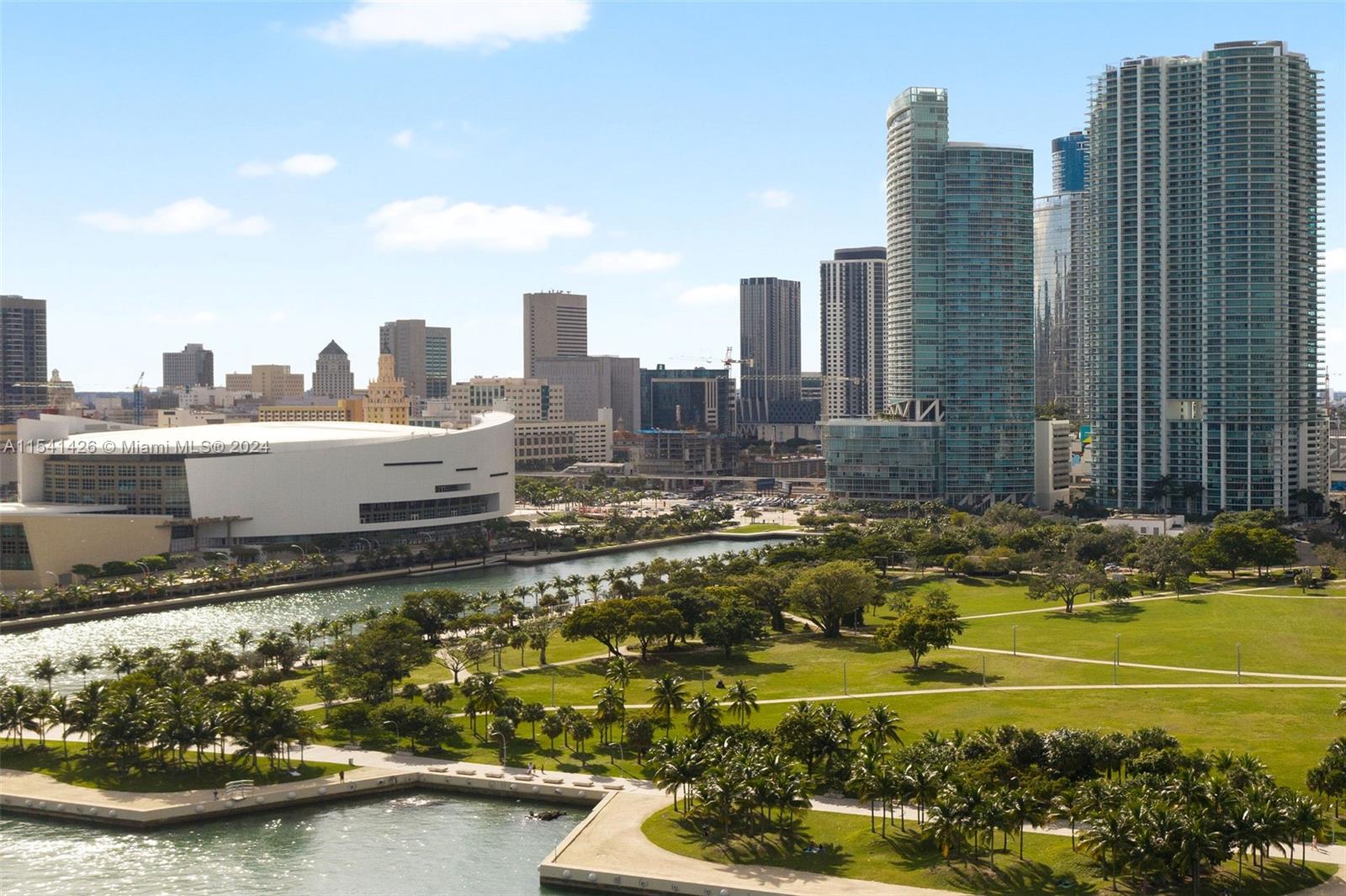 900 Biscayne Blvd 2410, Miami, Florida 33132, 1 Bedroom Bedrooms, ,2 BathroomsBathrooms,Residential,For Sale,900 Biscayne Blvd 2410,A11541426