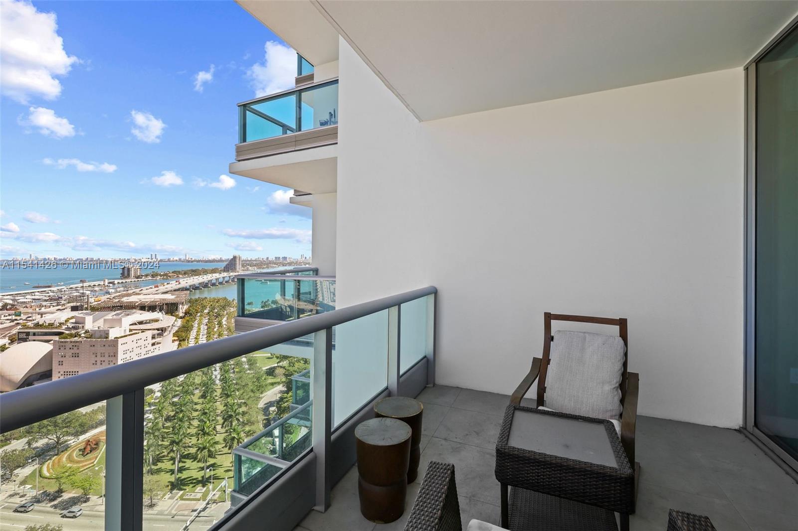 900 Biscayne Blvd 2410, Miami, Florida 33132, 1 Bedroom Bedrooms, ,2 BathroomsBathrooms,Residential,For Sale,900 Biscayne Blvd 2410,A11541426