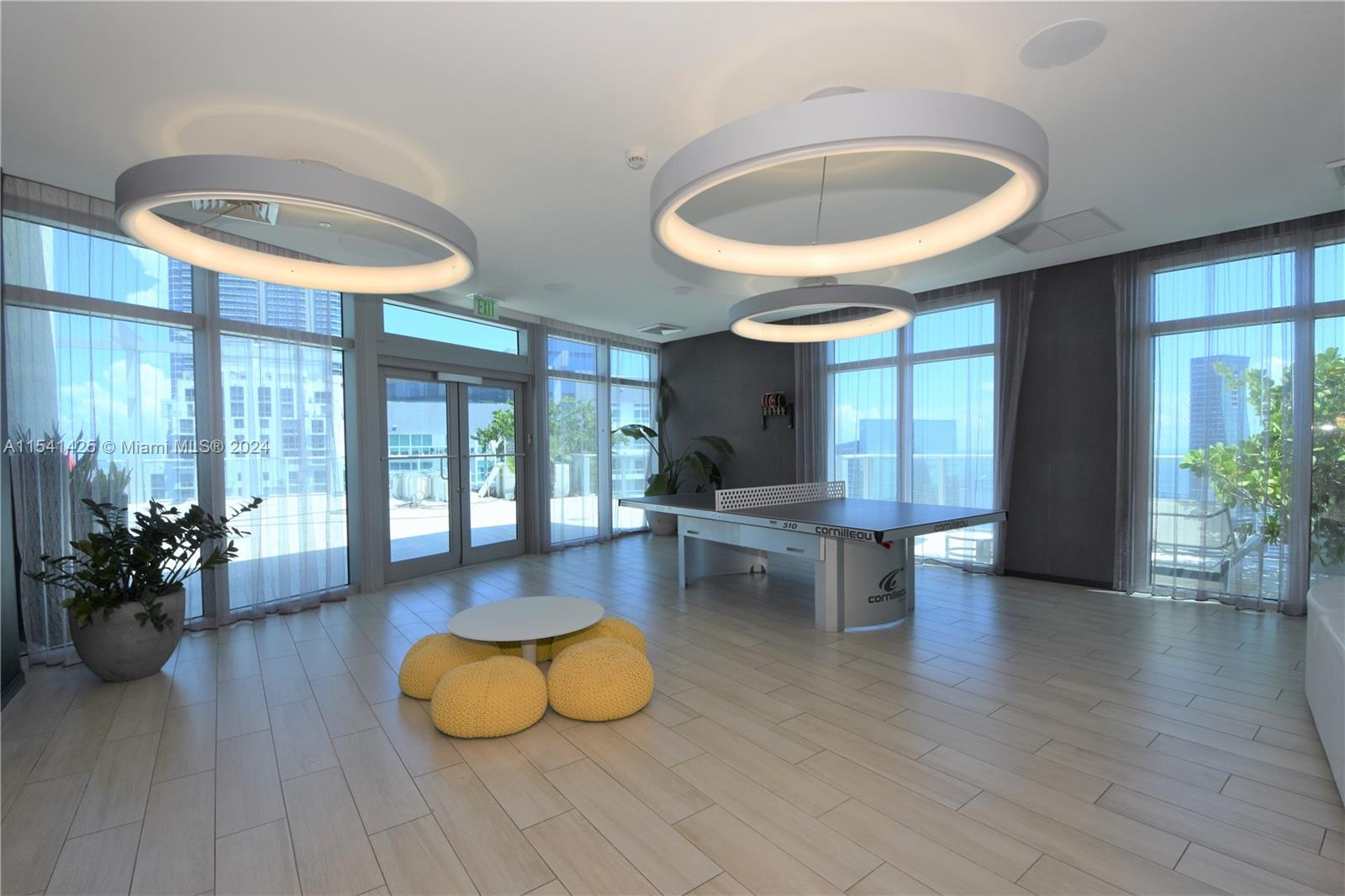 1100 S Miami Ave 402, Miami, Florida 33130, 1 Bedroom Bedrooms, ,1 BathroomBathrooms,Residentiallease,For Rent,1100 S Miami Ave 402,A11541425