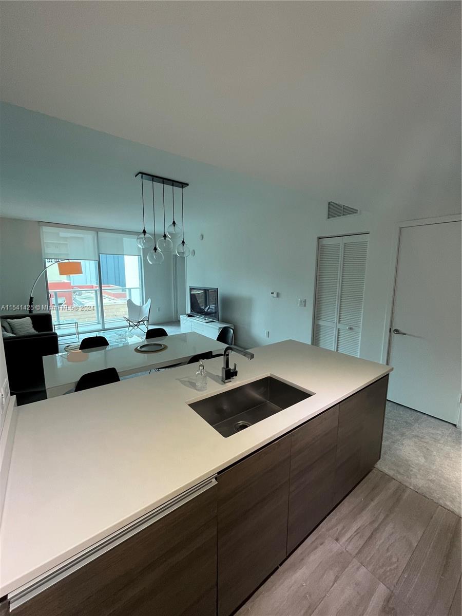 1100 S Miami Ave 402, Miami, Florida 33130, 1 Bedroom Bedrooms, ,1 BathroomBathrooms,Residentiallease,For Rent,1100 S Miami Ave 402,A11541425