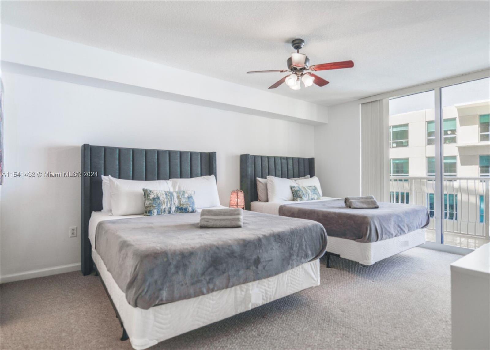 1200 Brickell Bay Dr 3004, Miami, Florida 33131, 1 Bedroom Bedrooms, ,1 BathroomBathrooms,Residentiallease,For Rent,1200 Brickell Bay Dr 3004,A11541433
