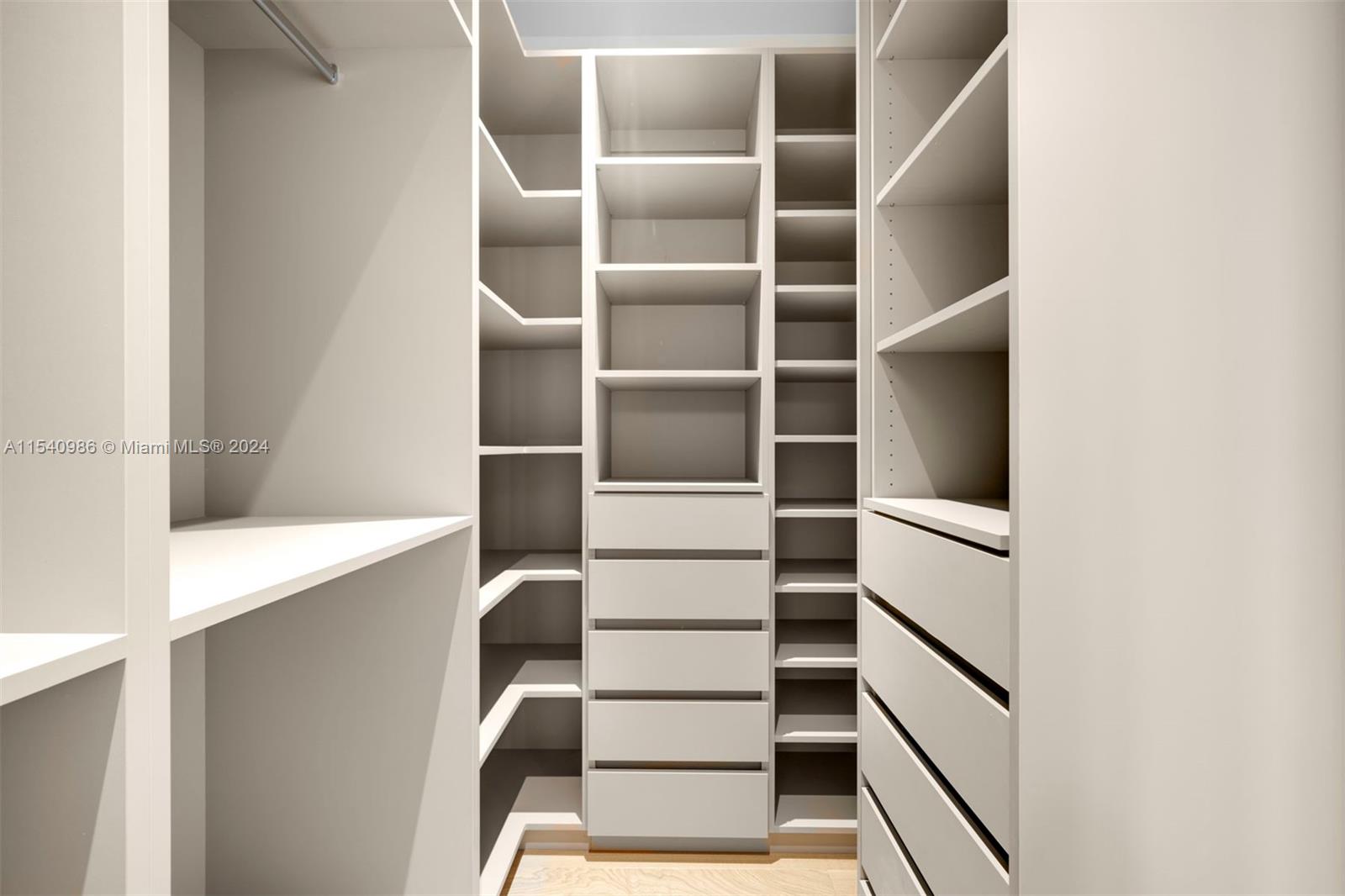 9595 72 Ct, Pinecrest, FL, 33156 United States, 5 Bedrooms Bedrooms, ,5 BathroomsBathrooms,Residential,For Sale,72 Ct,A11540986