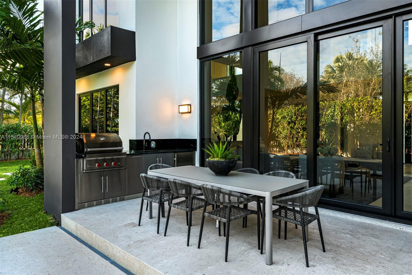 9595 72 Ct, Pinecrest, FL, 33156 United States, 5 Bedrooms Bedrooms, ,5 BathroomsBathrooms,Residential,For Sale,72 Ct,A11540986