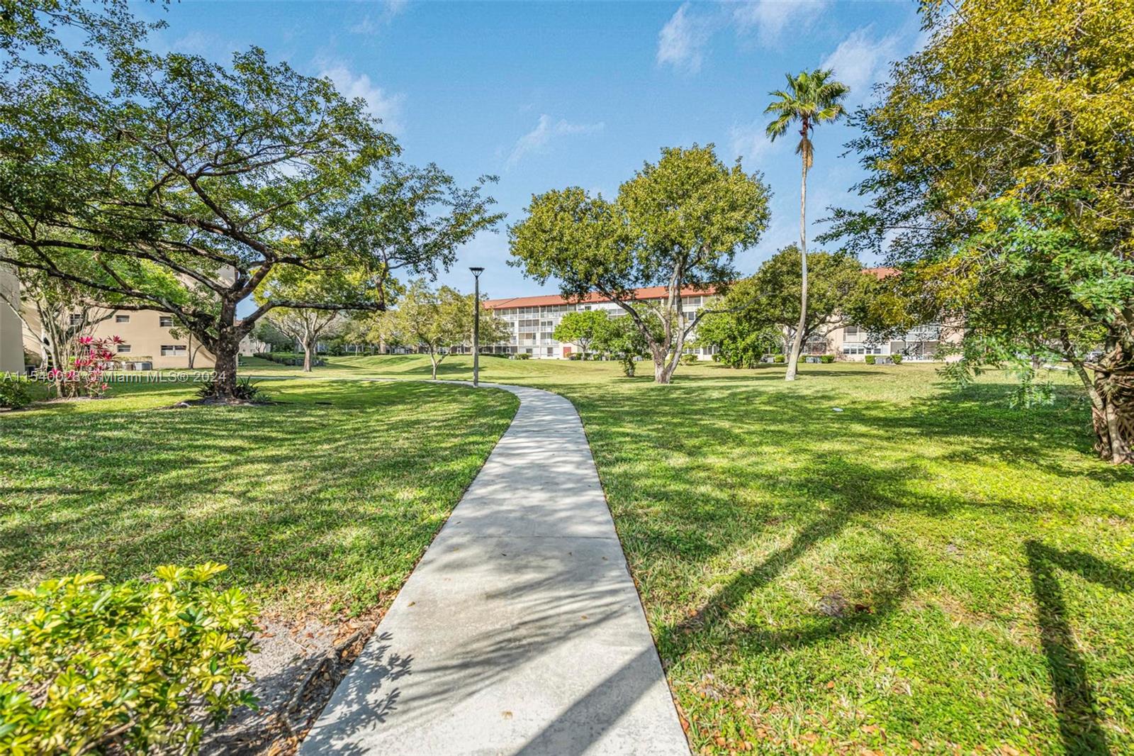 800 SW 131st Ave 408F, Pembroke Pines, Florida 33027, 1 Bedroom Bedrooms, ,1 BathroomBathrooms,Residential,For Sale,800 SW 131st Ave 408F,A11540028