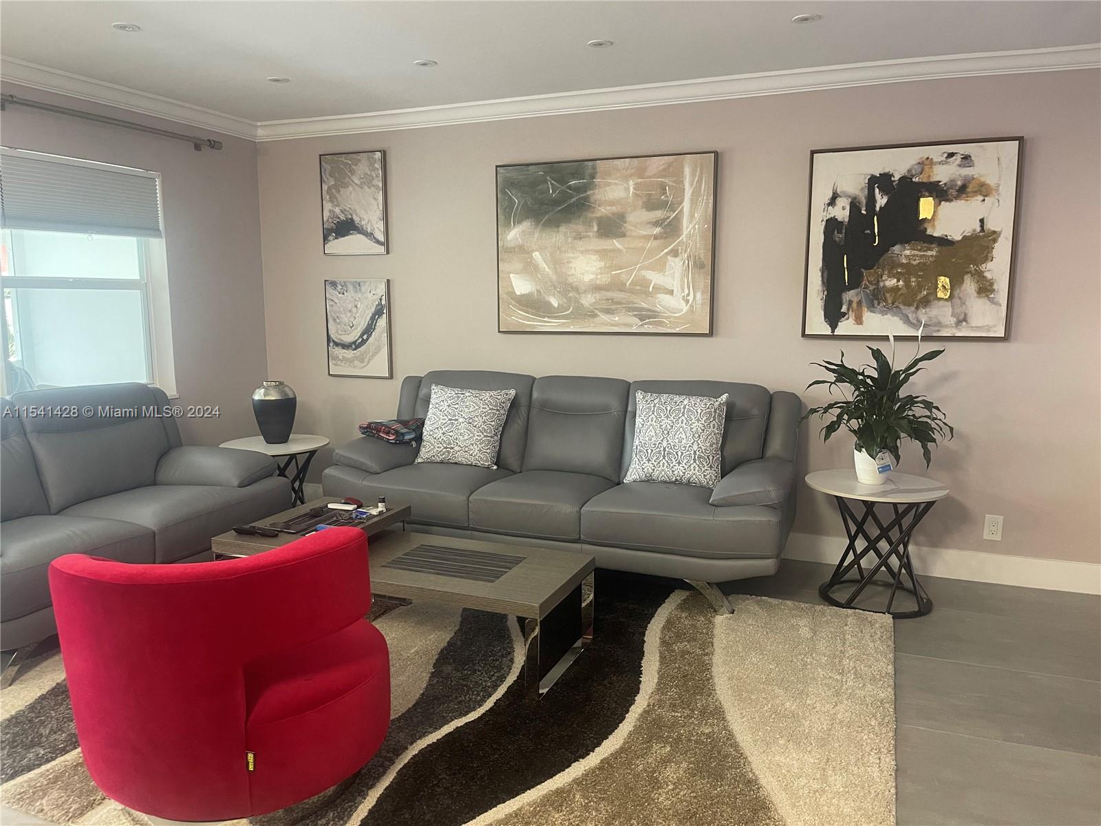 581 Blue Heron Dr 318-B, Hallandale Beach, Florida 33009, 2 Bedrooms Bedrooms, ,2 BathroomsBathrooms,Residentiallease,For Rent,581 Blue Heron Dr 318-B,A11541428