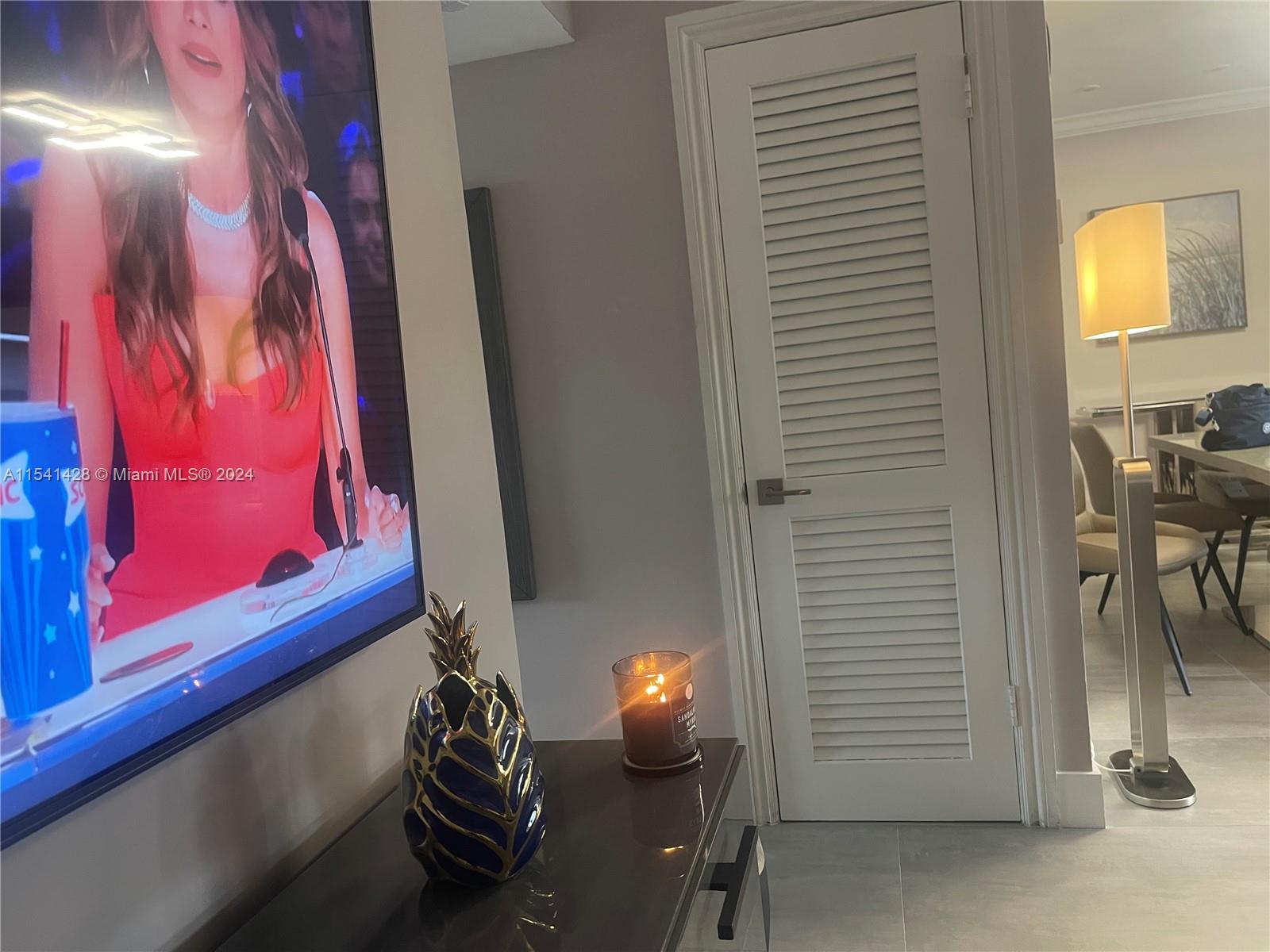 581 Blue Heron Dr 318-B, Hallandale Beach, Florida 33009, 2 Bedrooms Bedrooms, ,2 BathroomsBathrooms,Residentiallease,For Rent,581 Blue Heron Dr 318-B,A11541428