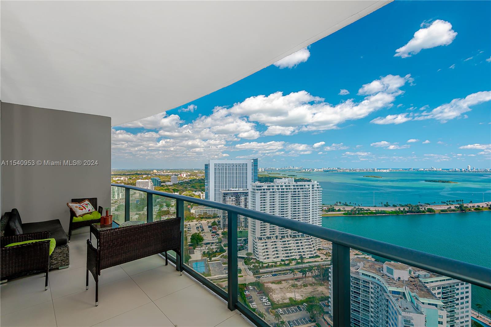 Highly desirable one bedroom, two bath floorplan with direct bay views. This unit is on the 32nd floor which features the deeper balcony (middle of bubble). Unit is nicely finished with tile floors, modern kitchen and bathroom. Master bathroom shower connects to guest bathroom giving you two full baths. The residences at Paraiso Bayviews have 9-foot high ceilings with floor-to-ceiling glass windows. The amenities at Paraiso Bayviews include a rooftop pool, sunset pool, tennis court, paddle court, BBQ areas, children’s’ playroom, billiard’s room, state-of-the-art fitness center, theater, spa, valet parking, and concierge.