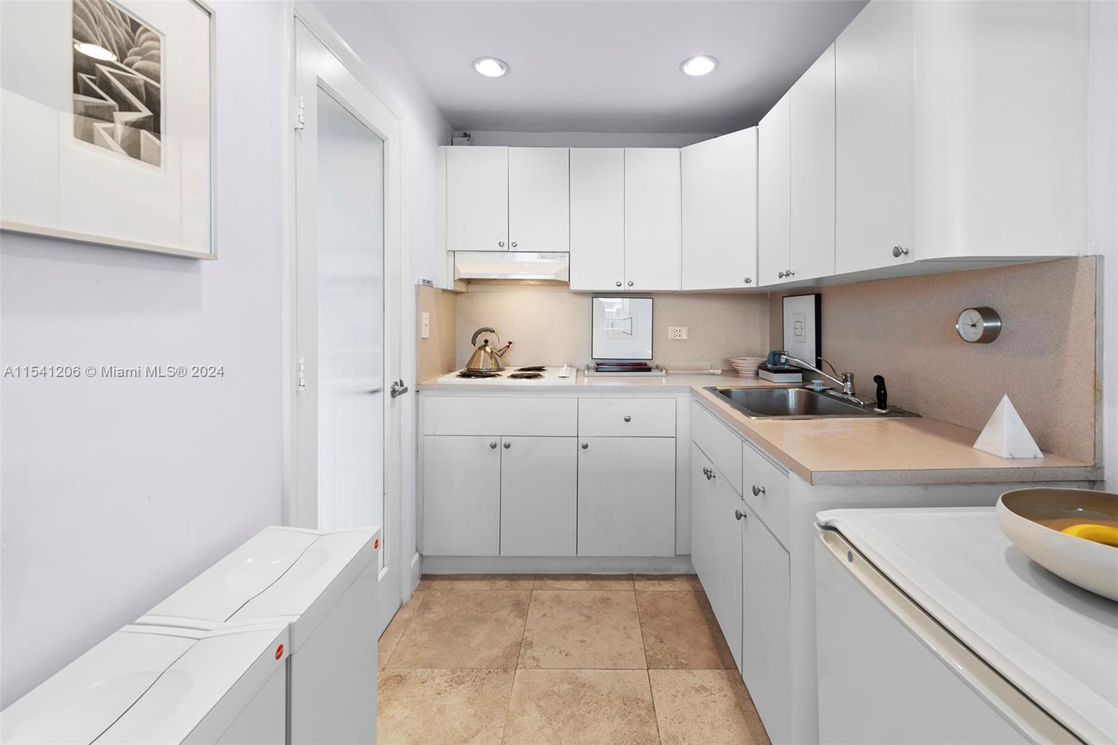 700 Biltmore Way 817, Coral Gables, Florida 33134, ,1 BathroomBathrooms,Residential,For Sale,700 Biltmore Way 817,A11541206