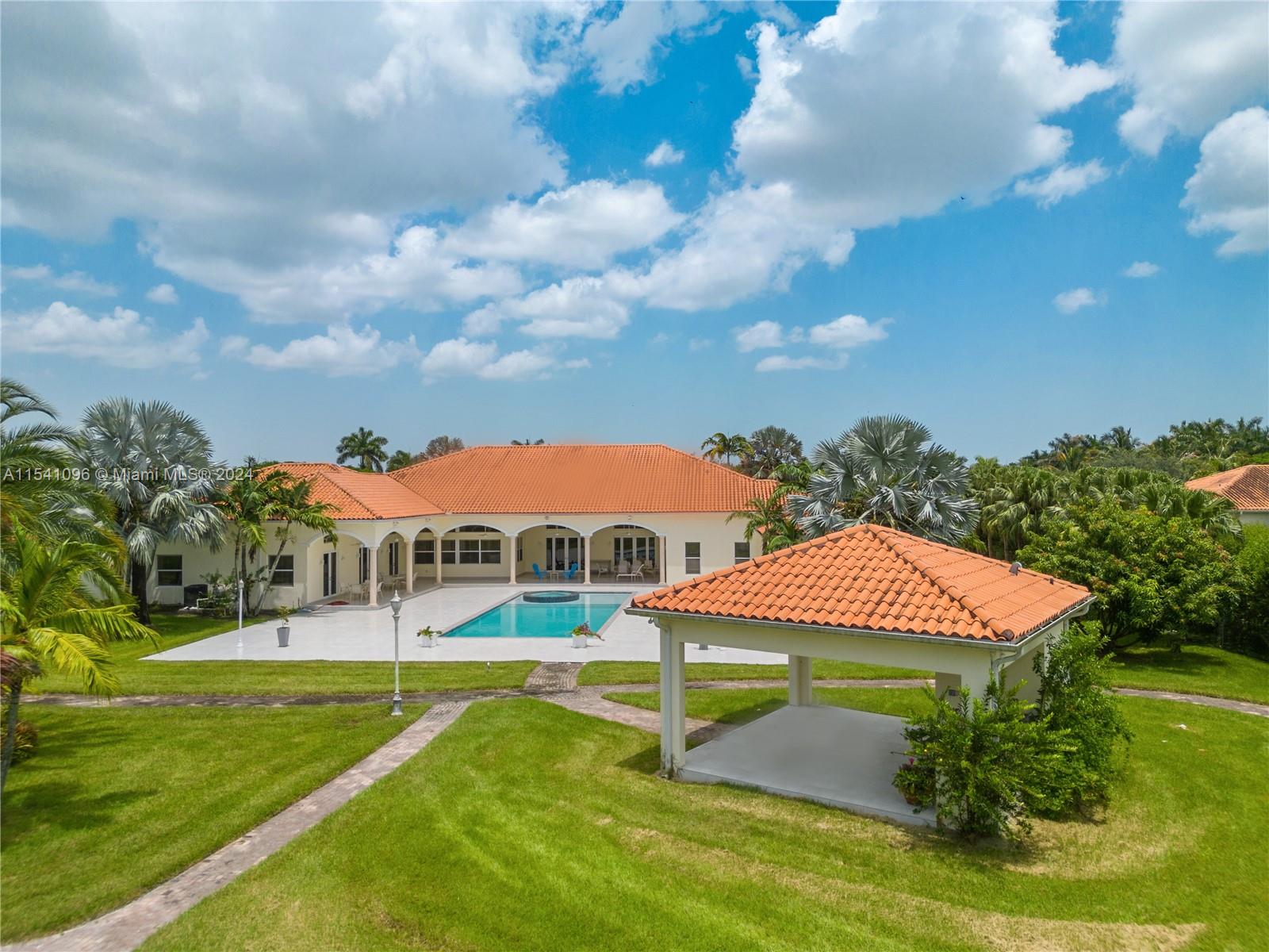 HOUSE #1-Gazebo and pool