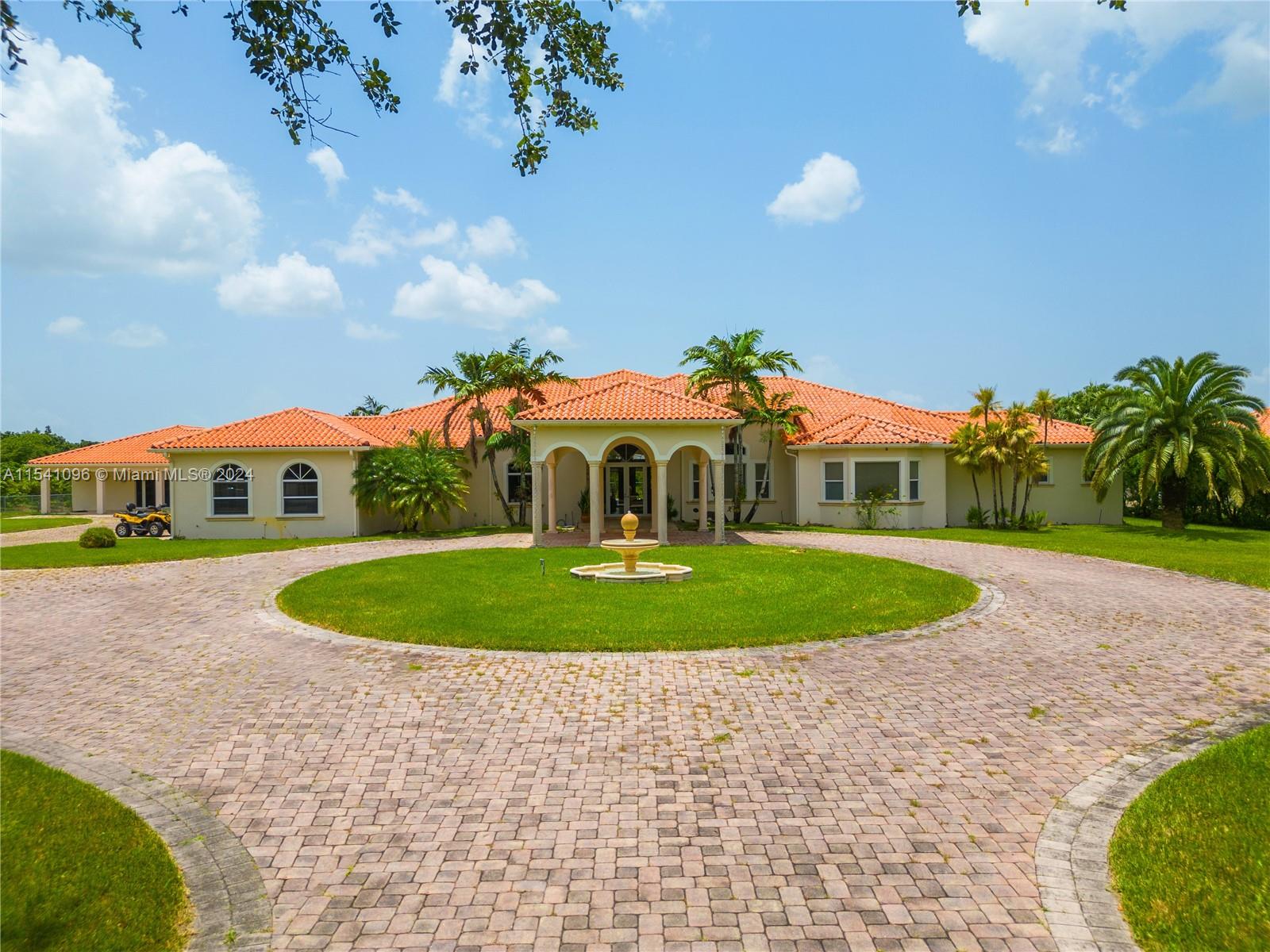 HOUSE#2- circular driveway