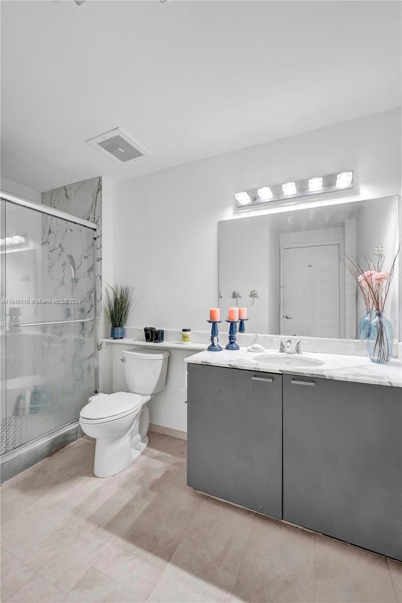 234 NE 3rd St 806, Miami, Florida 33132, 1 Bedroom Bedrooms, ,1 BathroomBathrooms,Residential,For Sale,234 NE 3rd St 806,A11540115