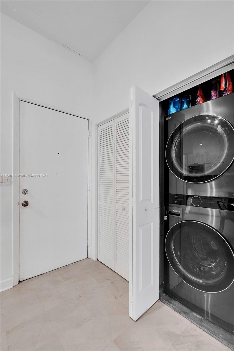 234 NE 3rd St 806, Miami, Florida 33132, 1 Bedroom Bedrooms, ,1 BathroomBathrooms,Residential,For Sale,234 NE 3rd St 806,A11540115