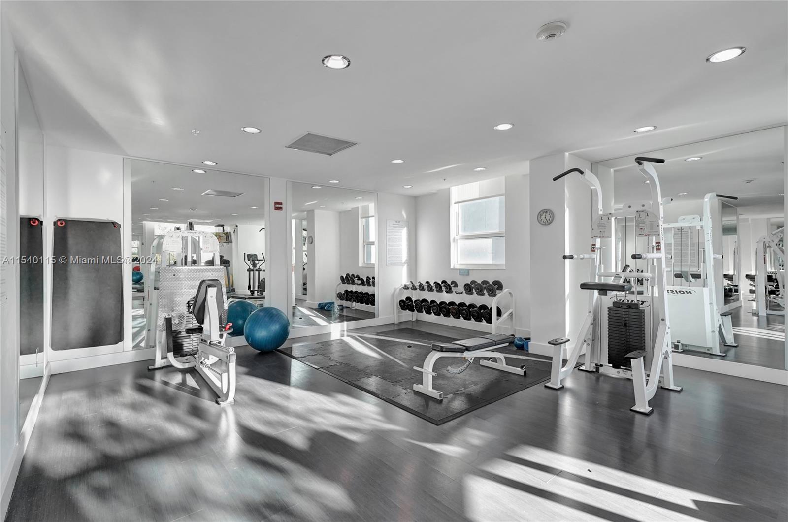 234 NE 3rd St 806, Miami, Florida 33132, 1 Bedroom Bedrooms, ,1 BathroomBathrooms,Residential,For Sale,234 NE 3rd St 806,A11540115