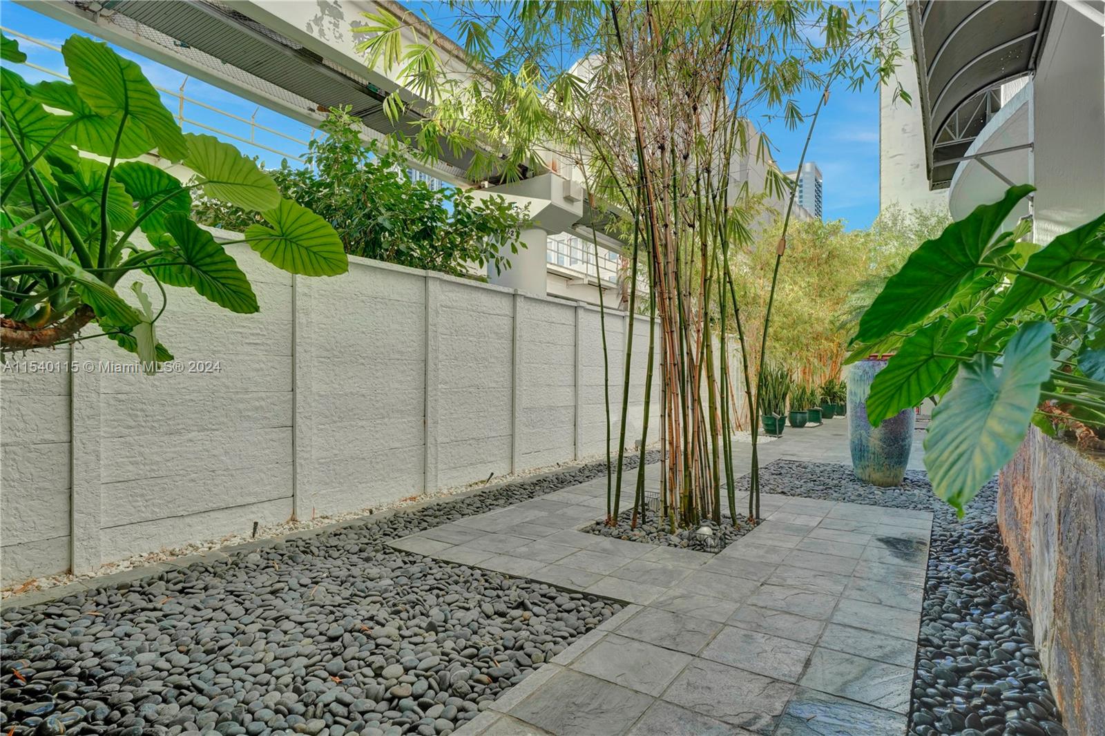 234 NE 3rd St 806, Miami, Florida 33132, 1 Bedroom Bedrooms, ,1 BathroomBathrooms,Residential,For Sale,234 NE 3rd St 806,A11540115