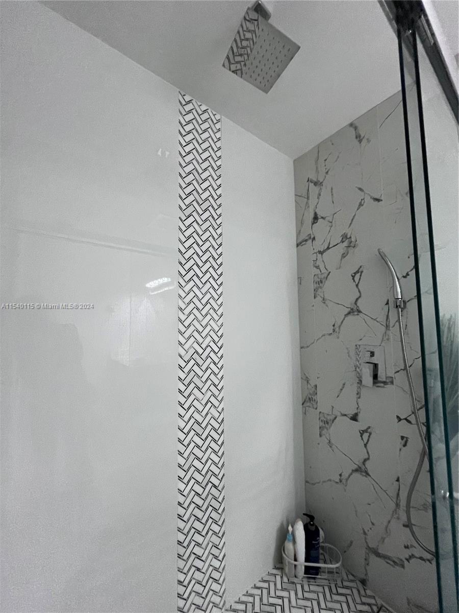 234 NE 3rd St 806, Miami, Florida 33132, 1 Bedroom Bedrooms, ,1 BathroomBathrooms,Residential,For Sale,234 NE 3rd St 806,A11540115