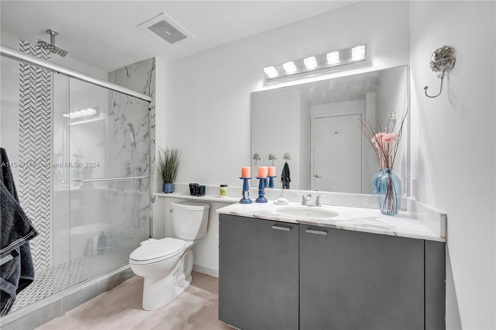 234 NE 3rd St 806, Miami, Florida 33132, 1 Bedroom Bedrooms, ,1 BathroomBathrooms,Residential,For Sale,234 NE 3rd St 806,A11540115