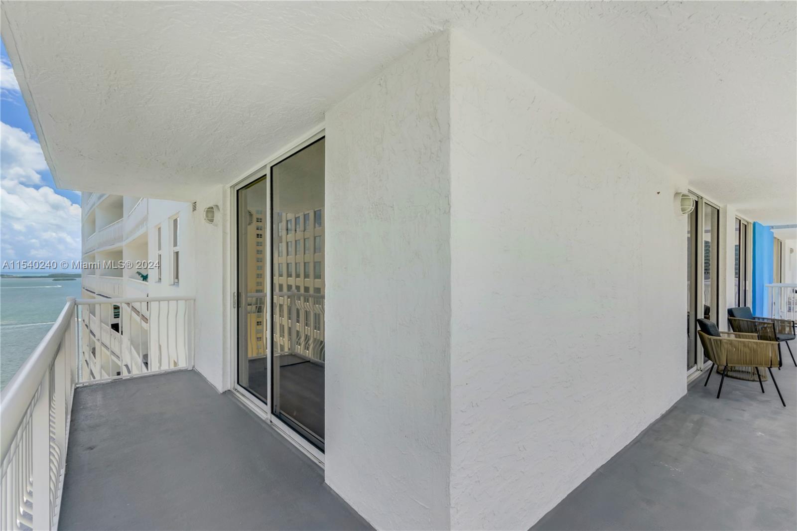 1200 Brickell Bay Dr 2424, Miami, Florida 33131, 3 Bedrooms Bedrooms, ,2 BathroomsBathrooms,Residential,For Sale,1200 Brickell Bay Dr 2424,A11540240