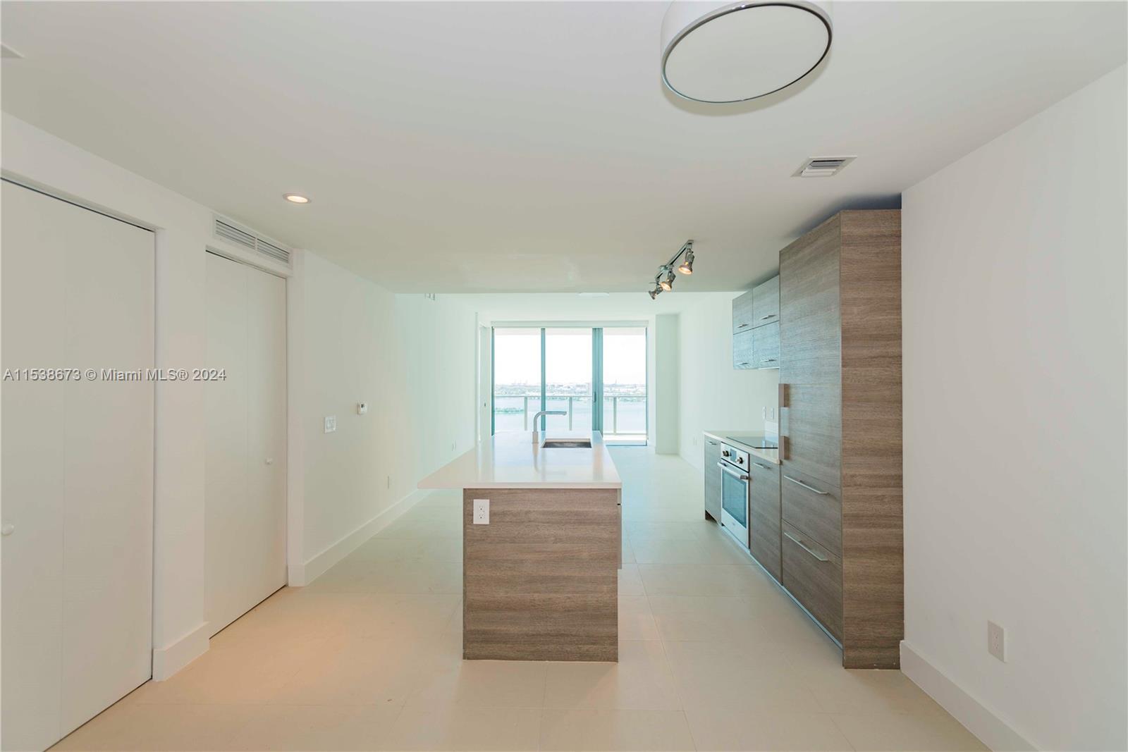 650 NE 32 2703, Miami, Florida 33137, 2 Bedrooms Bedrooms, ,3 BathroomsBathrooms,Residential,For Sale,650 NE 32 2703,A11538673