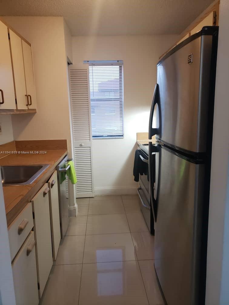 15630 SW 80th St I-201, Miami, Florida 33193, 1 Bedroom Bedrooms, ,1 BathroomBathrooms,Residentiallease,For Rent,15630 SW 80th St I-201,A11541539