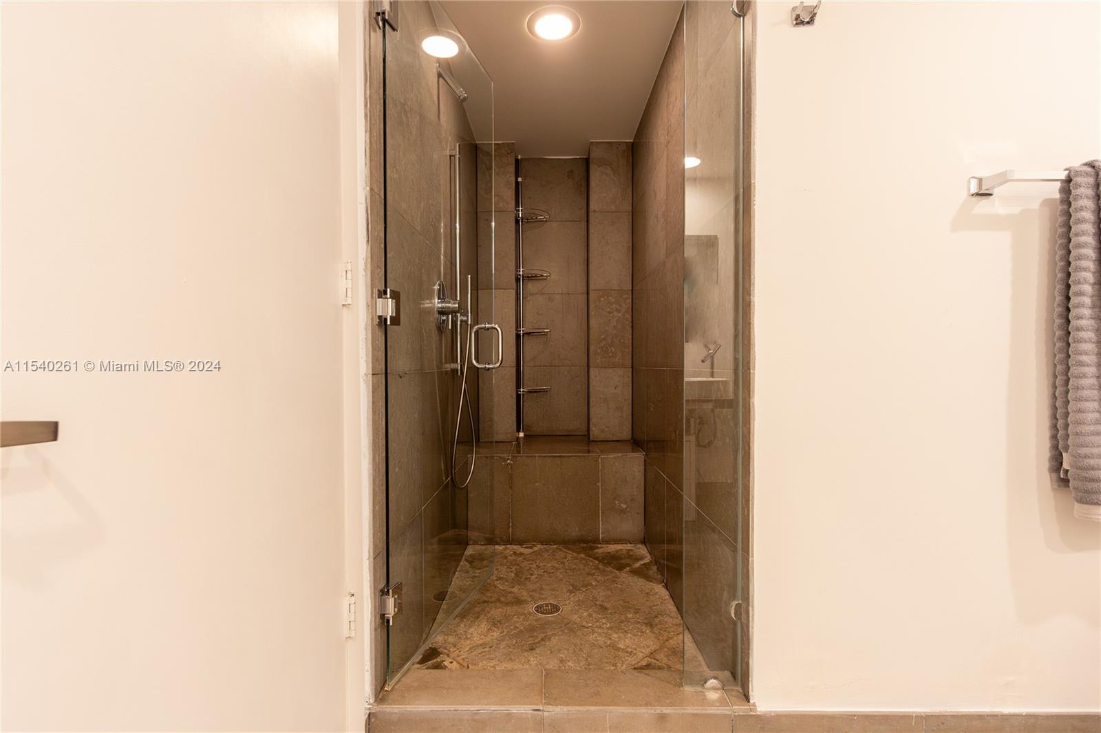 495 Brickell Ave 5408, Miami, Florida 33131, 1 Bedroom Bedrooms, ,1 BathroomBathrooms,Residential,For Sale,495 Brickell Ave 5408,A11540261