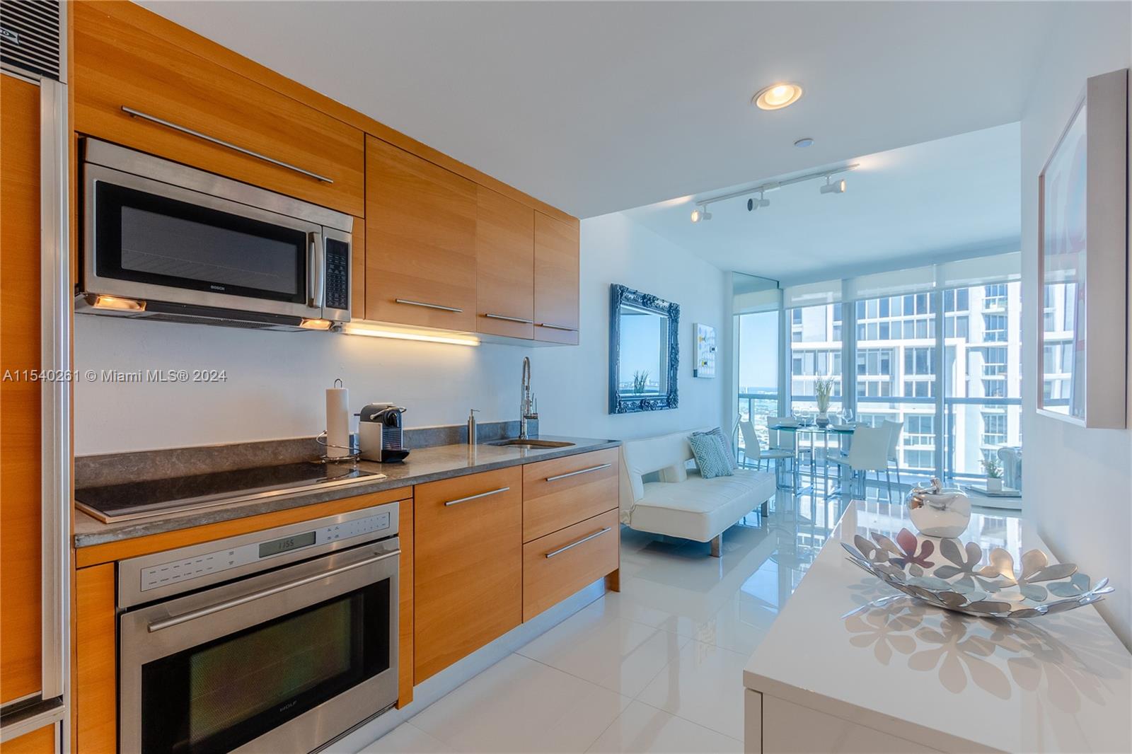 495 Brickell Ave 5408, Miami, Florida 33131, 1 Bedroom Bedrooms, ,1 BathroomBathrooms,Residential,For Sale,495 Brickell Ave 5408,A11540261