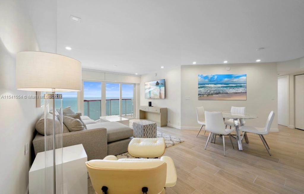 6767 Collins Ave 1710, Miami Beach, Florida 33141, 2 Bedrooms Bedrooms, ,2 BathroomsBathrooms,Residentiallease,For Rent,6767 Collins Ave 1710,A11541554