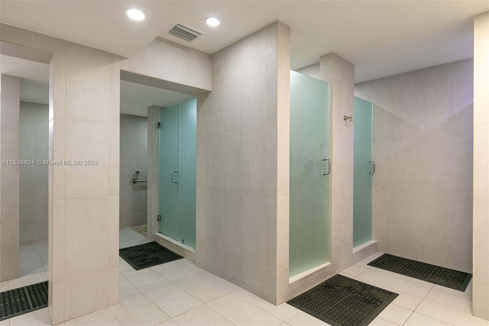 2101 S Ocean Dr 204, Hollywood, Florida 33019, 2 Bedrooms Bedrooms, ,2 BathroomsBathrooms,Residential,For Sale,2101 S Ocean Dr 204,A11539404