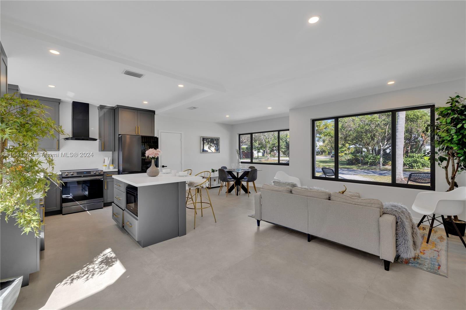 8950 NE 3rd Ave, El Portal, Florida 33138, 3 Bedrooms Bedrooms, ,2 BathroomsBathrooms,Residential,For Sale,8950 NE 3rd Ave,A11541322