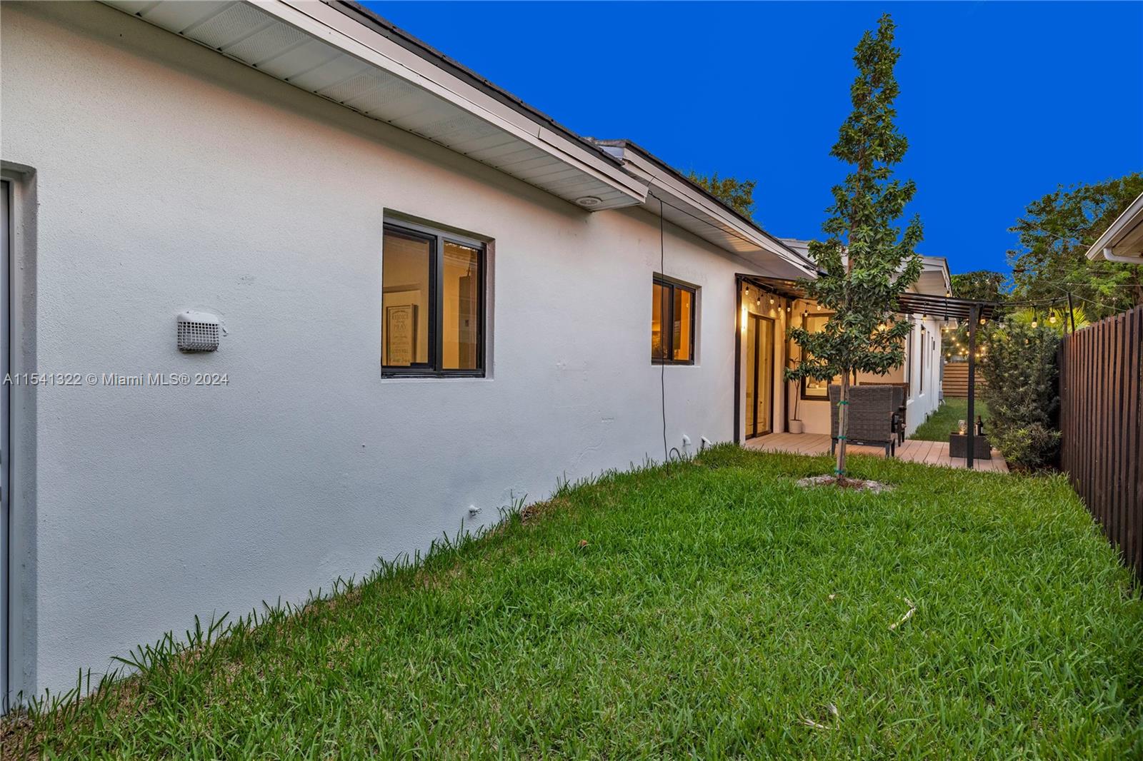 8950 NE 3rd Ave, El Portal, Florida 33138, 3 Bedrooms Bedrooms, ,2 BathroomsBathrooms,Residential,For Sale,8950 NE 3rd Ave,A11541322