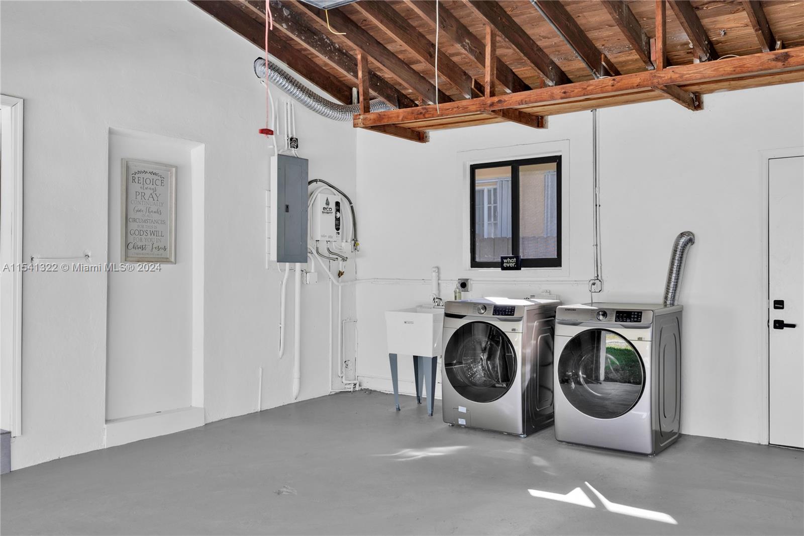 8950 NE 3rd Ave, El Portal, Florida 33138, 3 Bedrooms Bedrooms, ,2 BathroomsBathrooms,Residential,For Sale,8950 NE 3rd Ave,A11541322