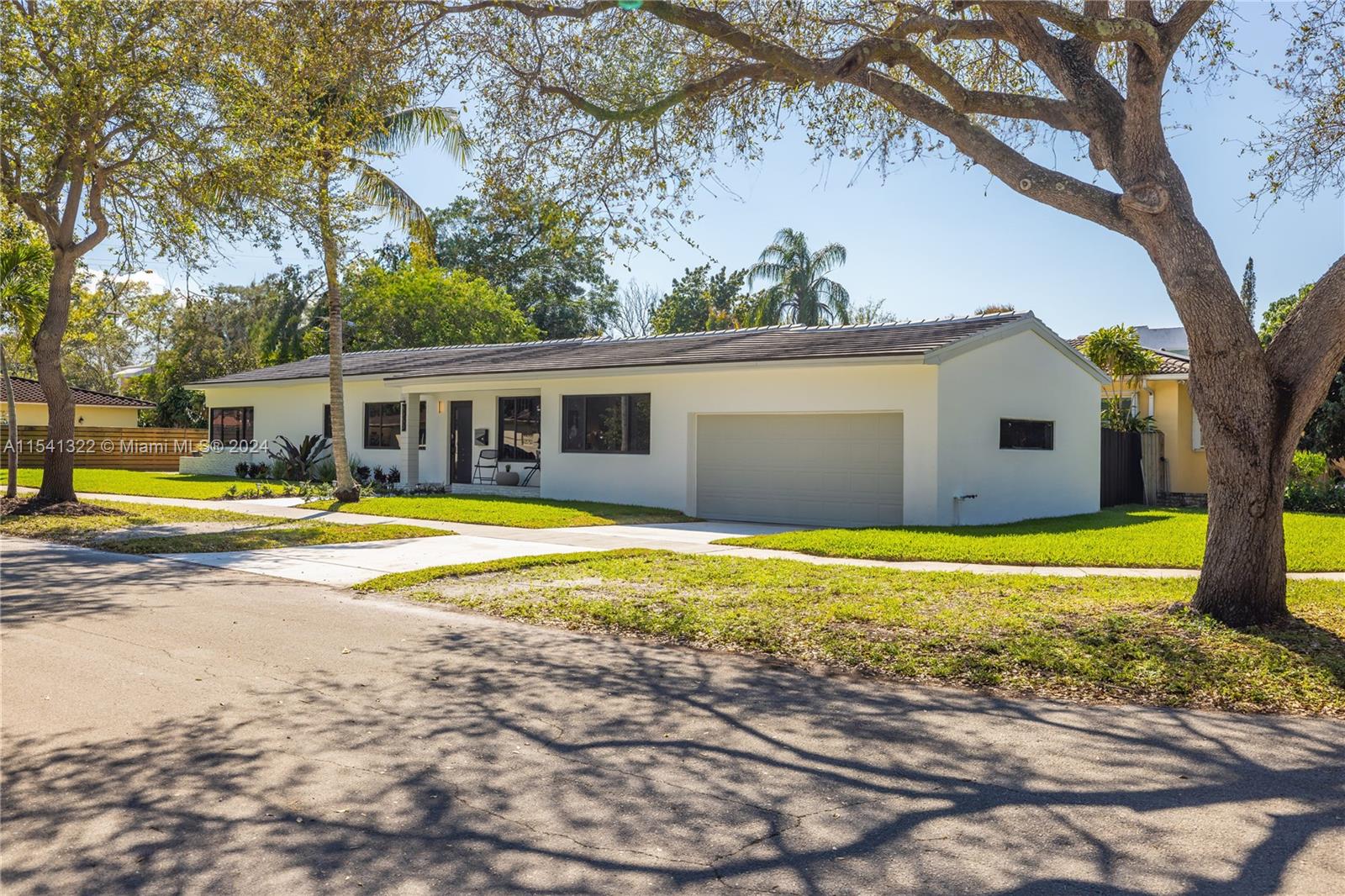 8950 NE 3rd Ave, El Portal, Florida 33138, 3 Bedrooms Bedrooms, ,2 BathroomsBathrooms,Residential,For Sale,8950 NE 3rd Ave,A11541322