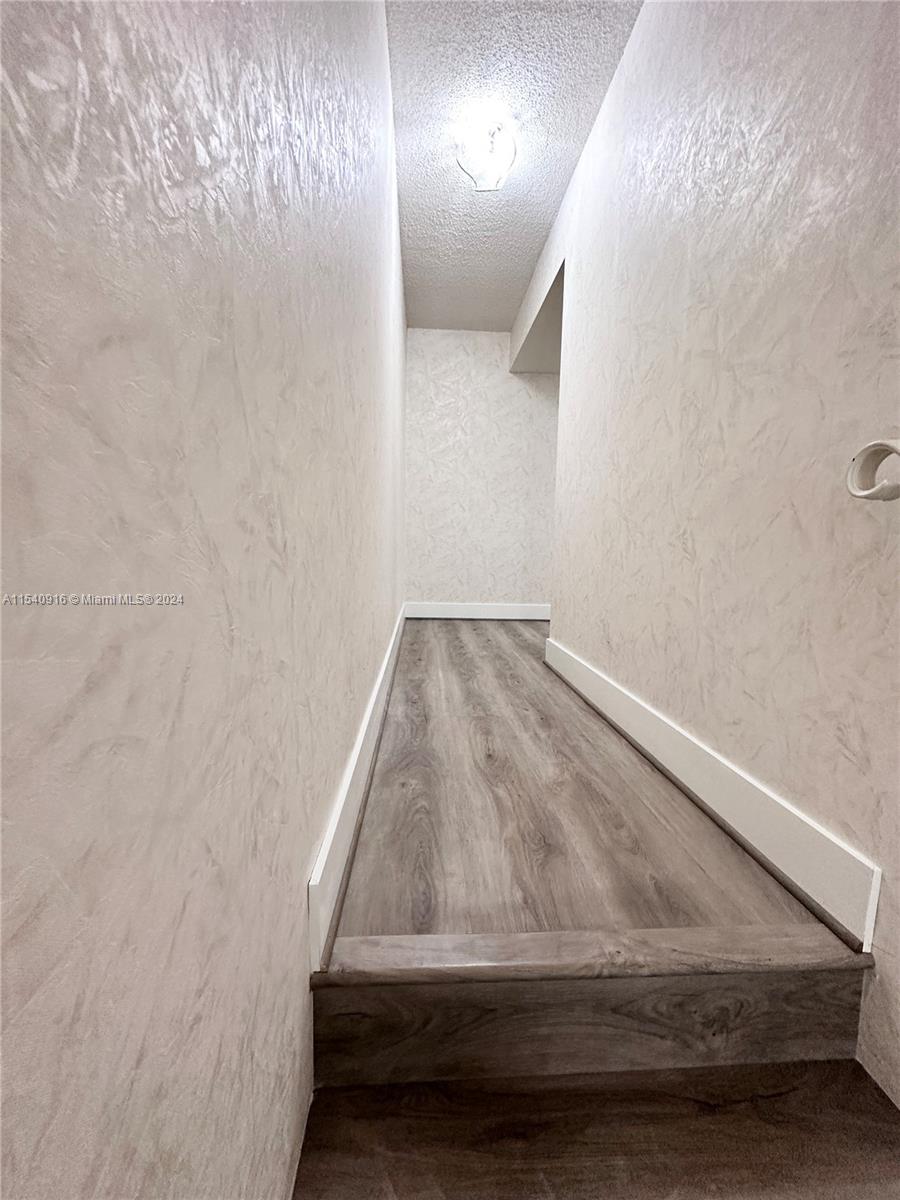 2217 NE 7th St 21, Hallandale Beach, Florida 33009, 3 Bedrooms Bedrooms, ,2 BathroomsBathrooms,Residential,For Sale,2217 NE 7th St 21,A11540916