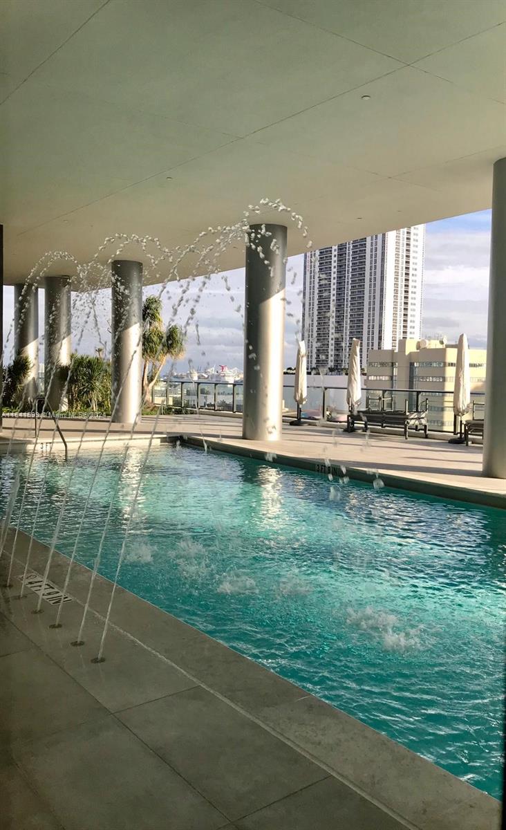 1600 NE 1st Ave 2420, Miami, Florida 33132, 2 Bedrooms Bedrooms, ,2 BathroomsBathrooms,Residentiallease,For Rent,1600 NE 1st Ave 2420,A11541599