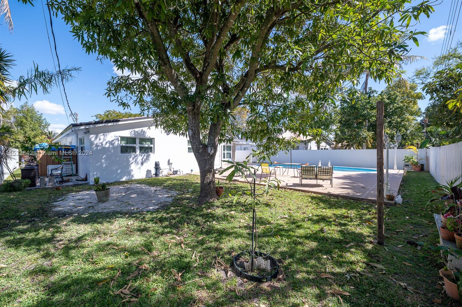 830 NE 182nd Ter, North Miami Beach, Florida 33162, 4 Bedrooms Bedrooms, ,3 BathroomsBathrooms,Residential,For Sale,830 NE 182nd Ter,A11532842