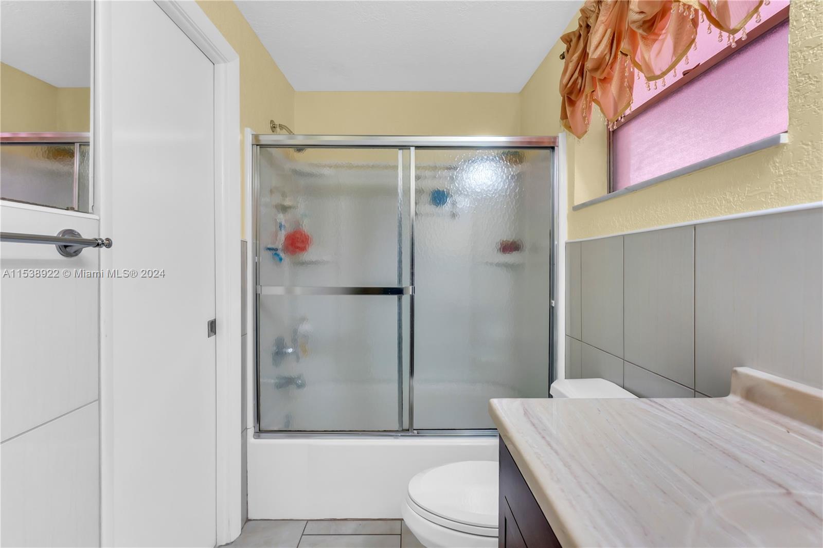 215 SE 3rd Ave 201C, Hallandale Beach, Florida 33009, 1 Bedroom Bedrooms, ,1 BathroomBathrooms,Residential,For Sale,215 SE 3rd Ave 201C,A11538922