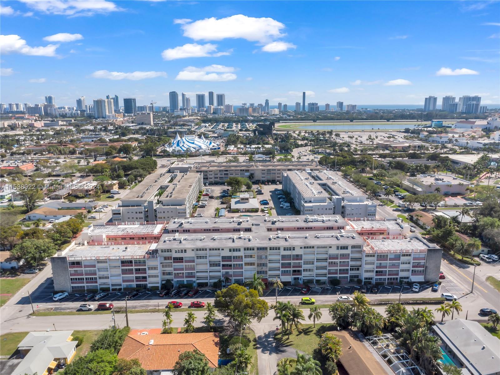 215 SE 3rd Ave 201C, Hallandale Beach, Florida 33009, 1 Bedroom Bedrooms, ,1 BathroomBathrooms,Residential,For Sale,215 SE 3rd Ave 201C,A11538922