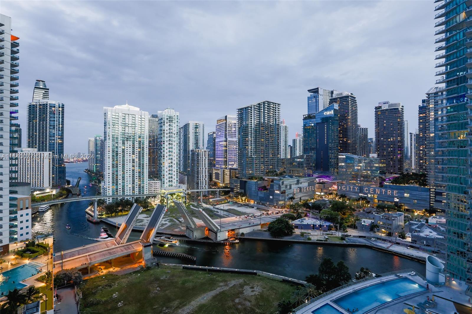 Miami, Florida 33130, 2 Bedrooms Bedrooms, ,2 BathroomsBathrooms,Residential,For Sale,A11540077